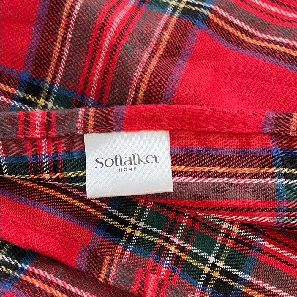 Plaid Holiday Table Cloth 60 x 84